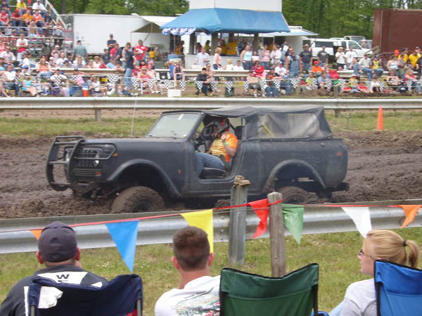 memorial mud 2005 021